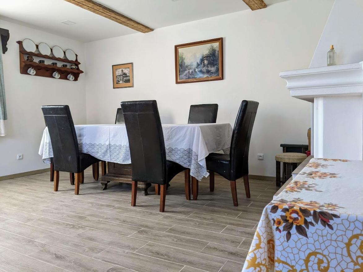 Chalupa U Rybnika Strehom Dolní Bousov Kültér fotó